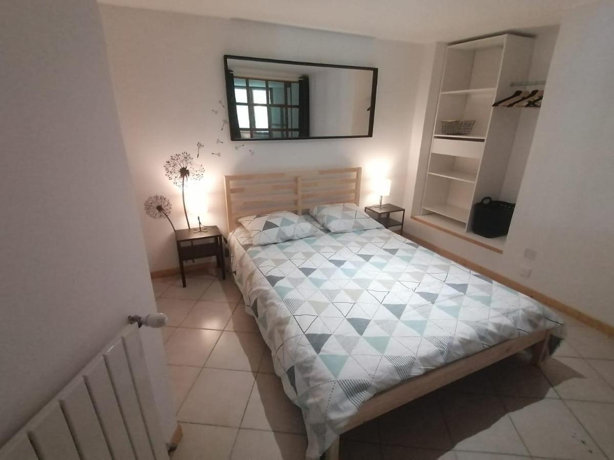 Le Nid Du Chat Noir - Maison Alveole Bed And Books Sciez Exterior photo
